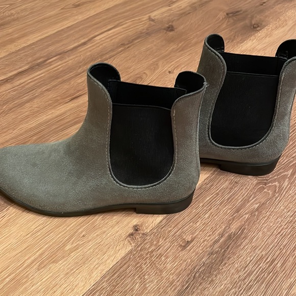 Grey ankle boots - Picture 3 of 3